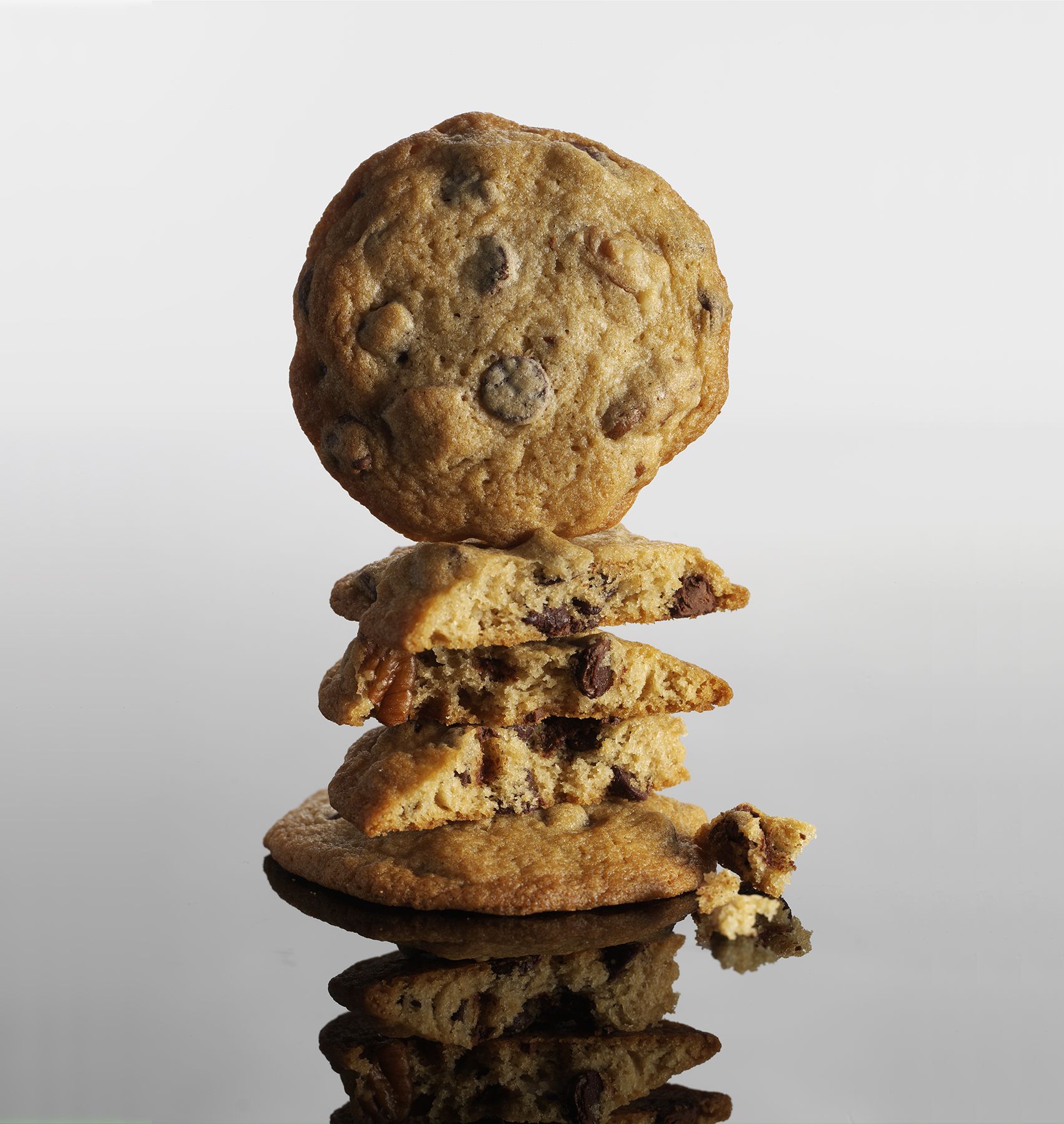 Precies waar je gratis koekjes kunt krijgen op National Chocolate Chip Cookie Day (plus onze favoriete recepten)