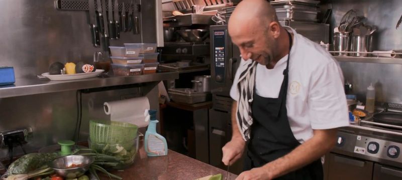 Кой е Матю Ший от Below Deck Mediterranean? Запознайте се с главния готвач в Instagram!