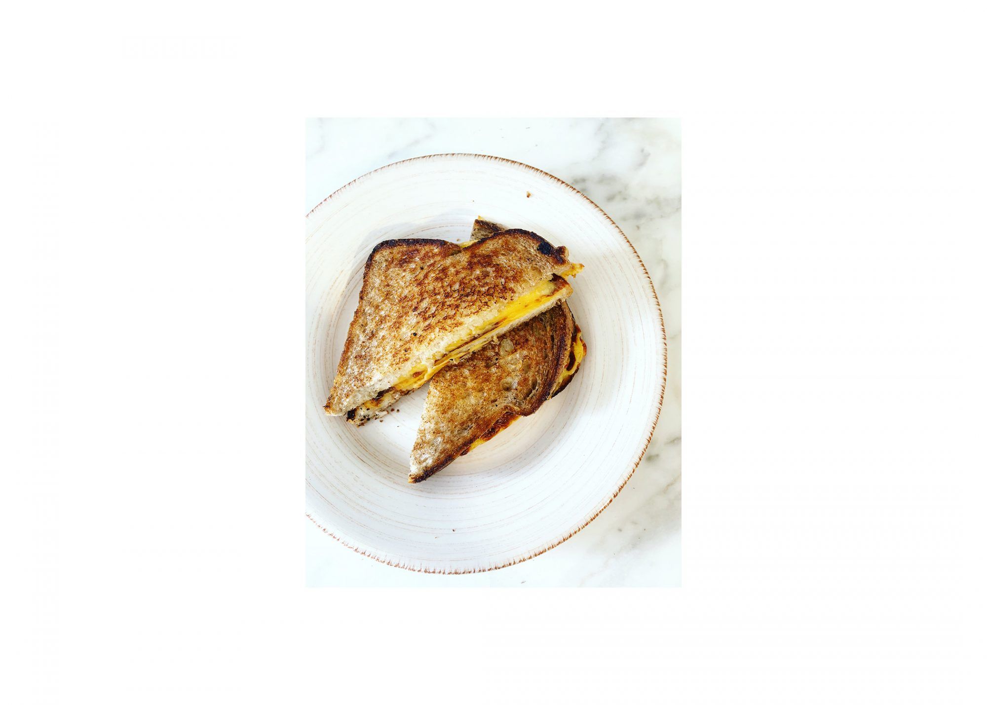 Tukaj je sendvič s sirom na žaru, ki ga še niste naredili (in to je epsko)