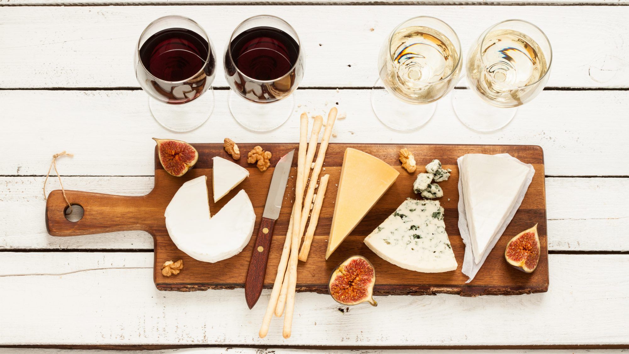 ostfat med vin: misstag av vin och ostparning