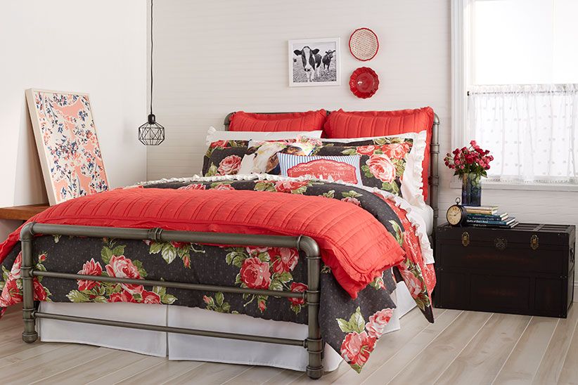 Uppdatera din säng för hösten med Pioneer Woman's New Bedding Line