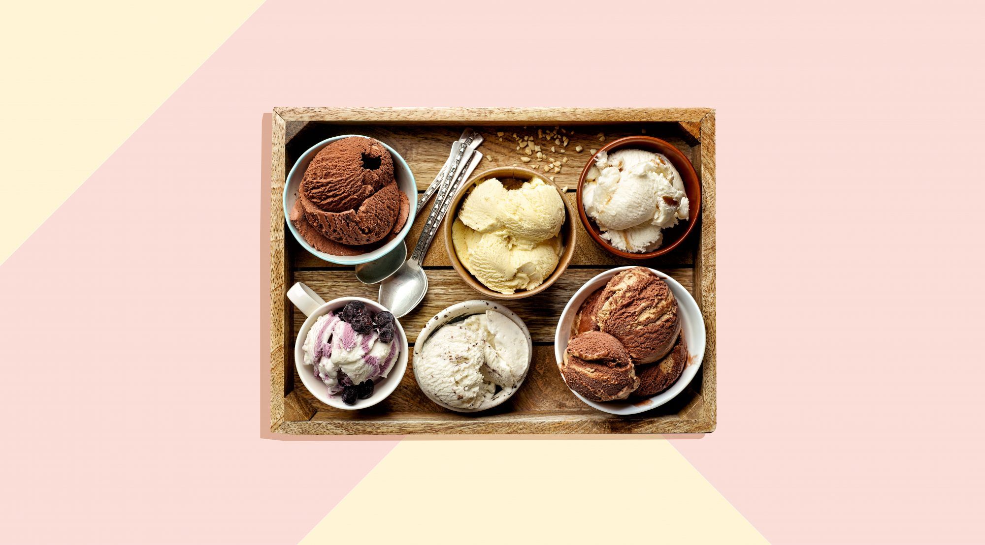 8 лесни, прохладни домашни рецепти за сладолед