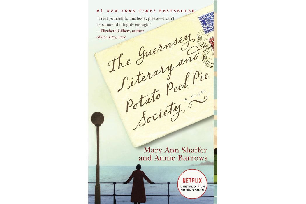 Guernsey Literary and Potato Peel Pie Society, eftir Mary Ann Shaffer