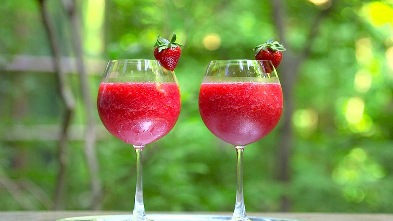 Este oficial: Wine Slushies Are My Summer Drink Obsession