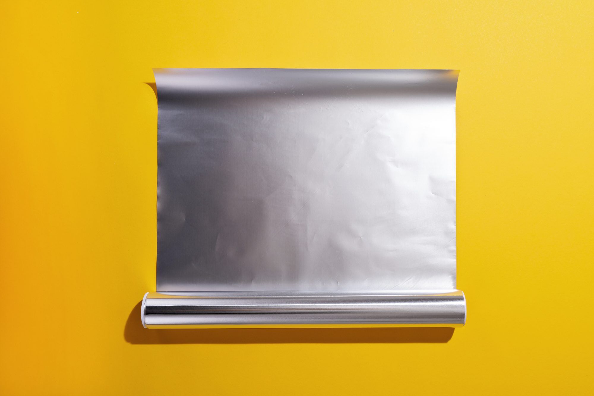 Können Sie Aluminiumfolie in die Heißluftfritteuse legen?