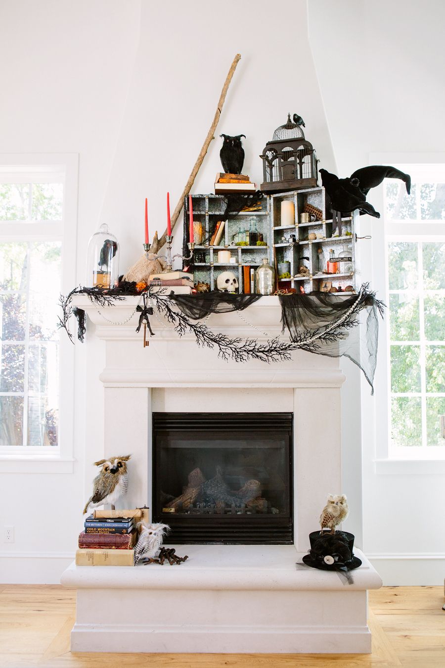 10 ideias fáceis de decoração de Halloween para transformar sua casa em uma casa mal-assombrada
