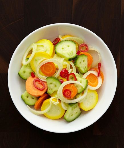 万圣节食物创意，简单的万圣节派对食物——骷髅黄瓜泡菜
