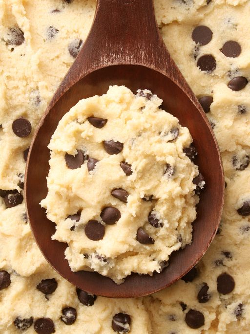 Une nouvelle étude trouve une autre raison de ne pas manger de pâte à biscuits crue