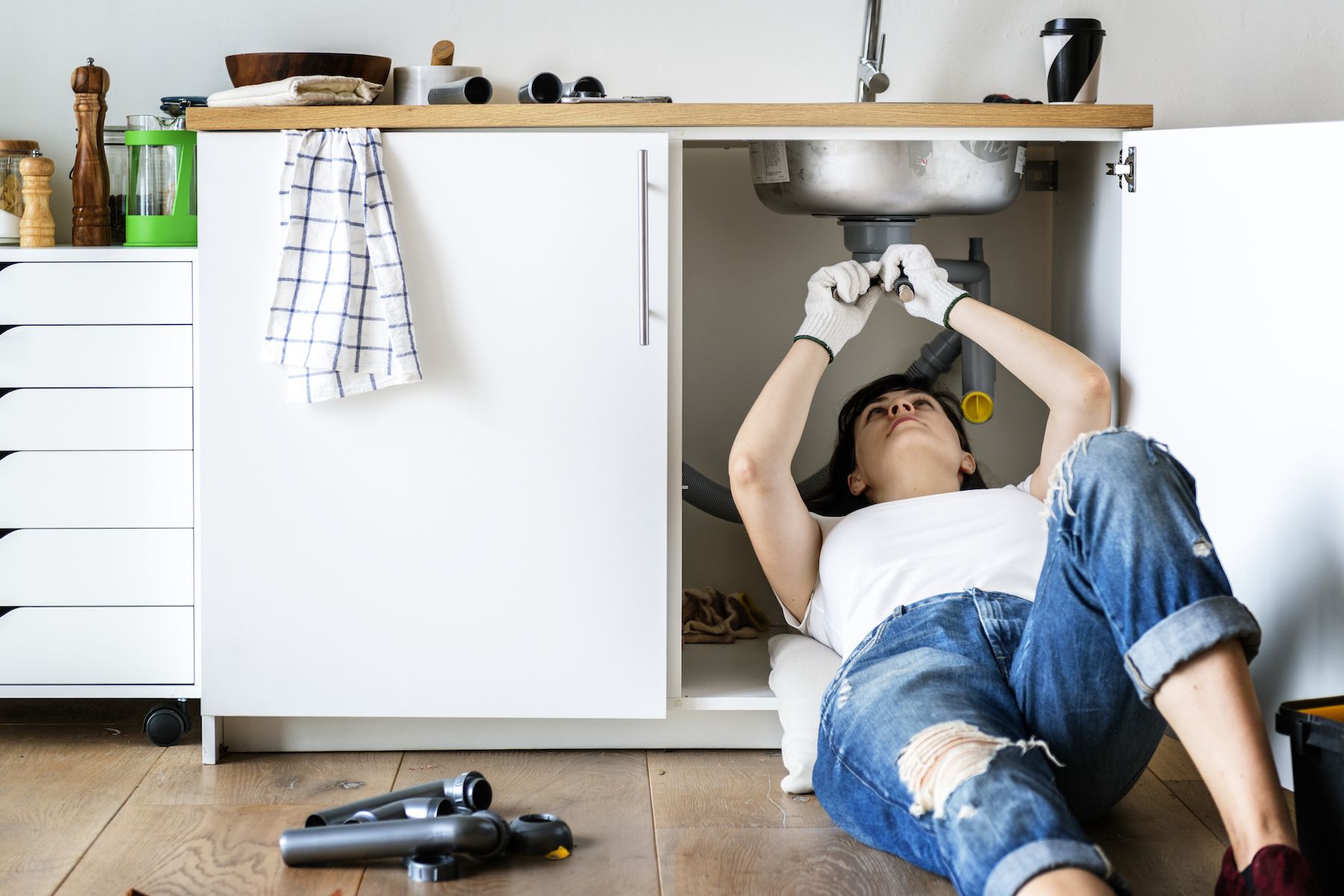 8 кућних поправки које можете сами направити - и 8 Увек бисте требали ангажовати професионалца