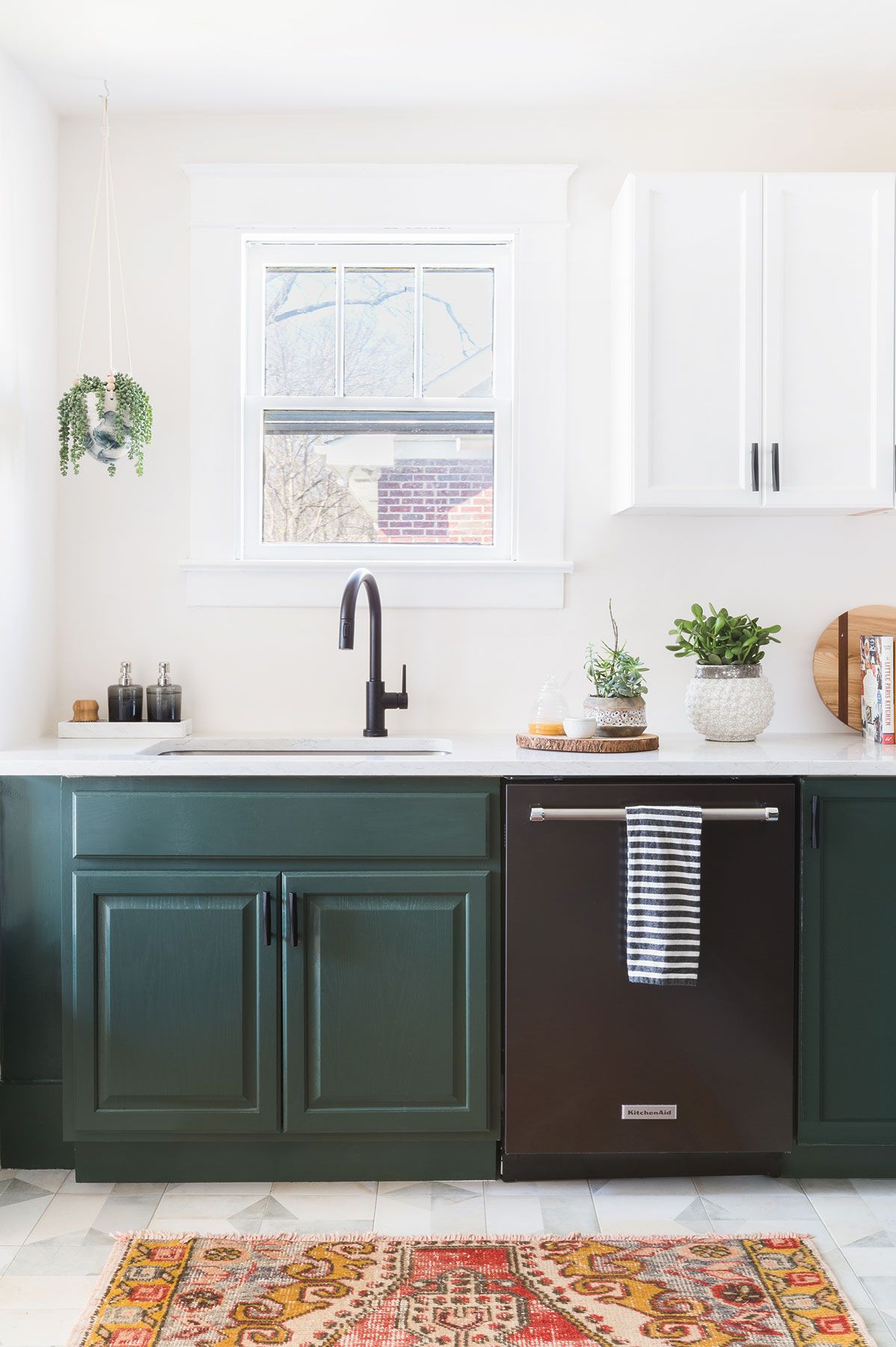 7 cores de armário de cozinha que não podemos parar de desmaiar