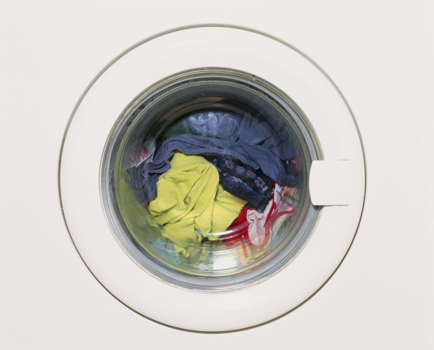トレーニング服の間違いを洗う-洗濯機