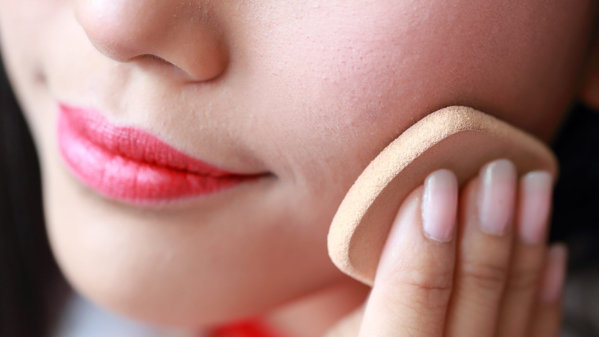 7 trucos de maquillaje inteligentes que aprendí de Bobbi Brown