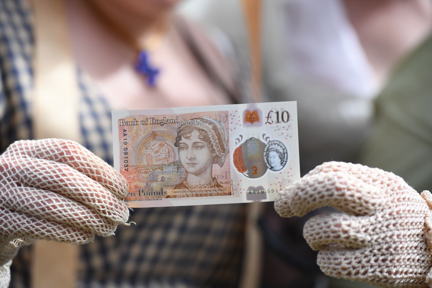 Jane Austen er det nye ansigt på Englands £ 10-note