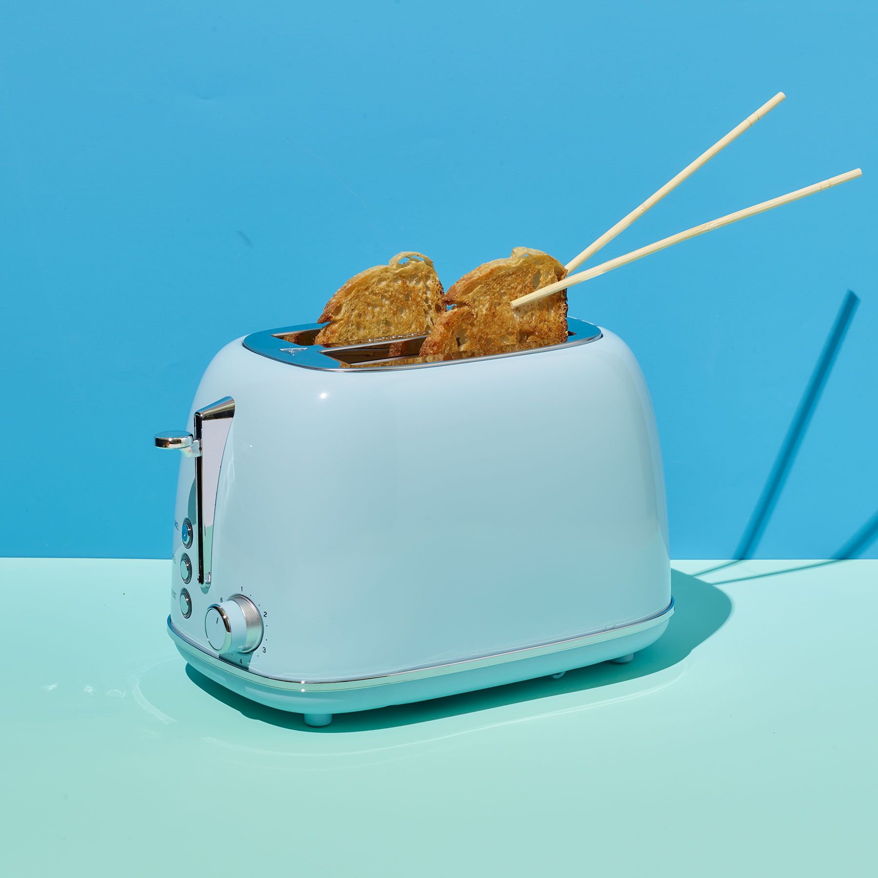 Fajne rzeczy do zrobienia z pałeczkami: szczypce do tostera