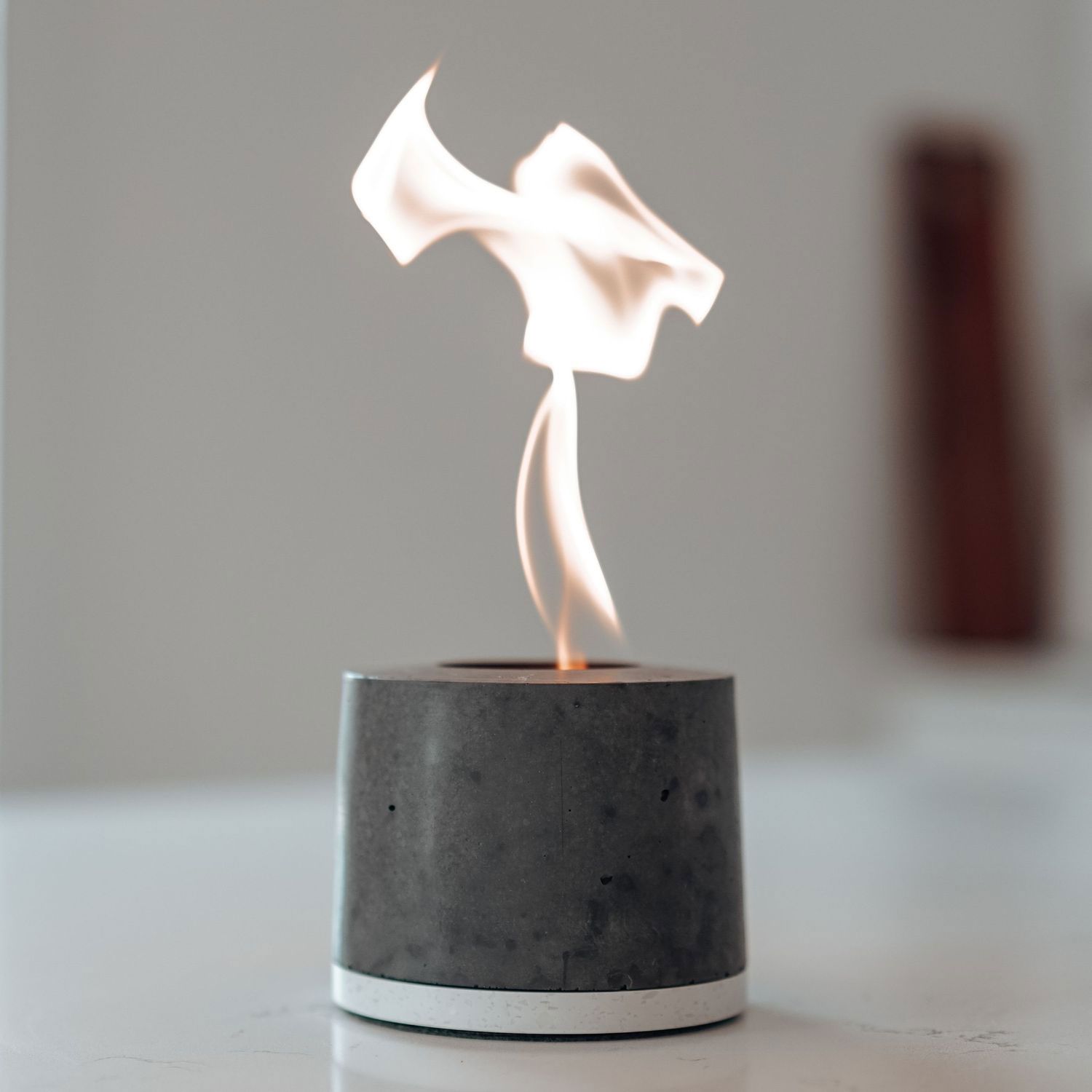 Labākās dāvanas, dāvanu idejas sievietēm - Flîkr Fire Personal Concrete Fireplace