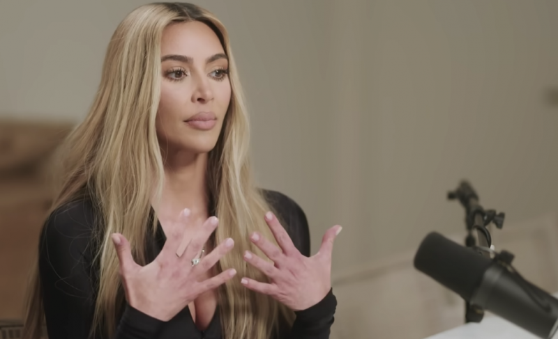   Kim Kardashian spreekt over het Balenciaga-schandaal