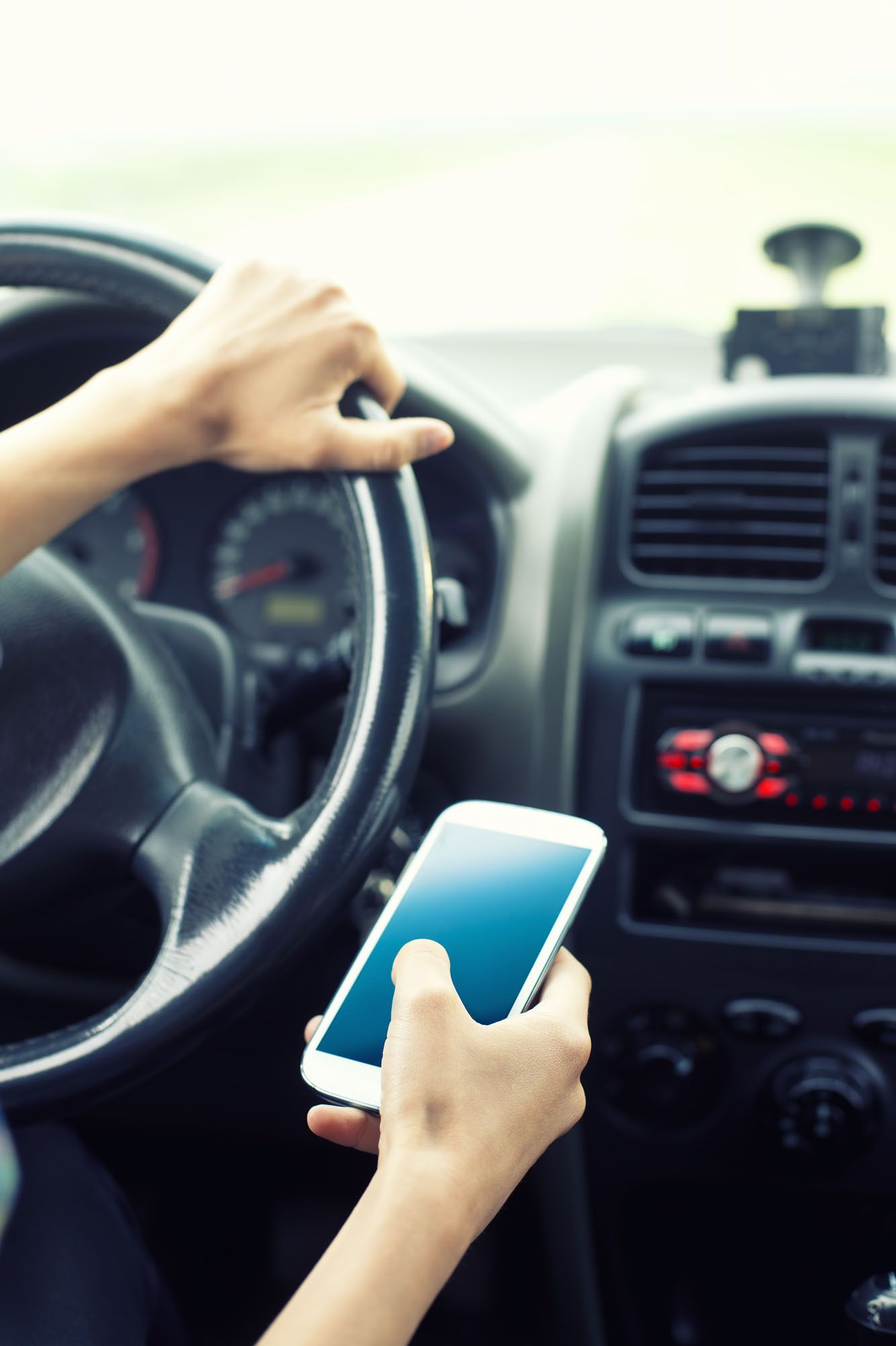 De echte reden waarom chauffeurs hun mobiele telefoon niet kunnen neerleggen